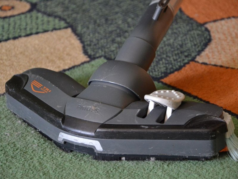 MAINTAINING YOUR CARPET